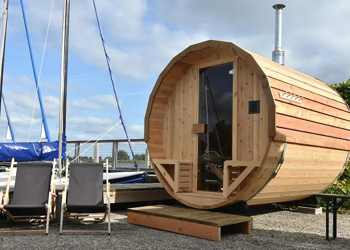 Het Toppunt groot vakantiehuis aan het water